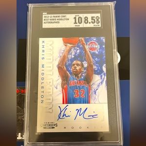 2012-13 Panini Cont. #237 KHRIS MIDDLETON AUTOGRAPHED SGC Mint 8.5
